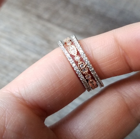 🔥LAST 1🔥SET OF 3 DAINTY SIMULATED DIAMOND RINGS - Picture 5 of 8